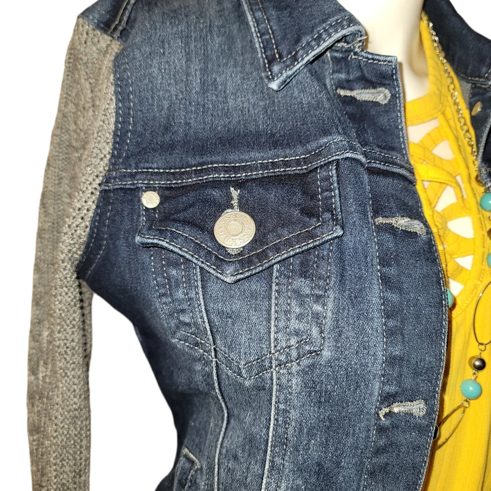 Jean jacket - Picture 10 of 15
